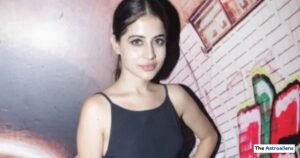 Career Beginnings and Breakthrough