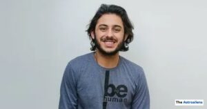 Carry Minati Height in Feet