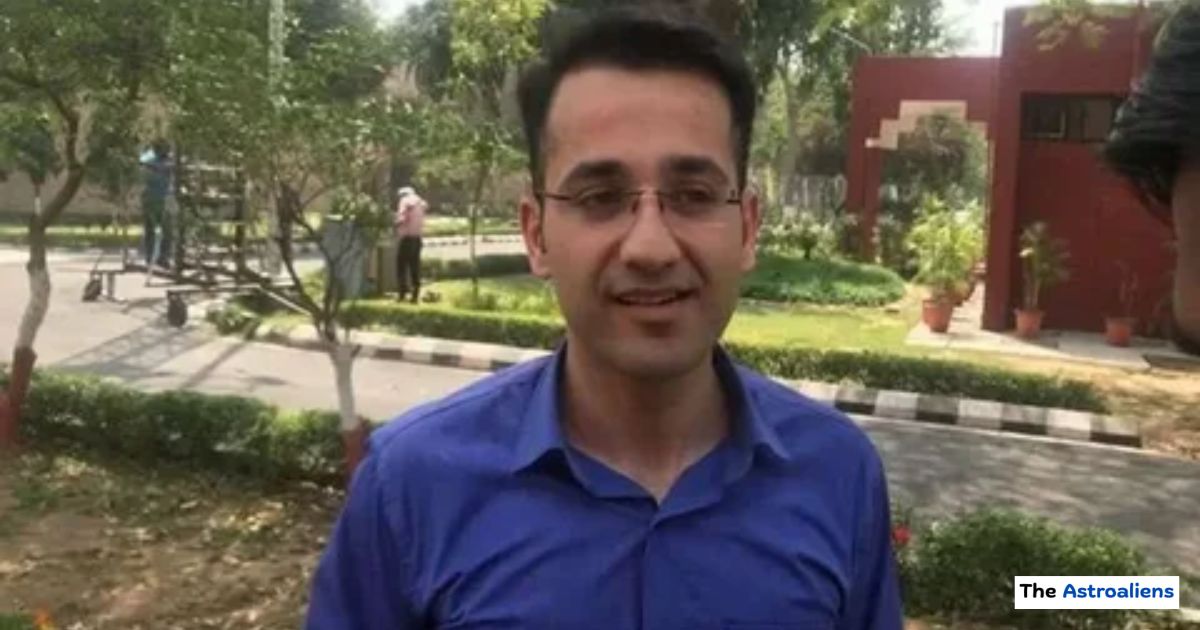 Junaid Ahmad IAS Wife