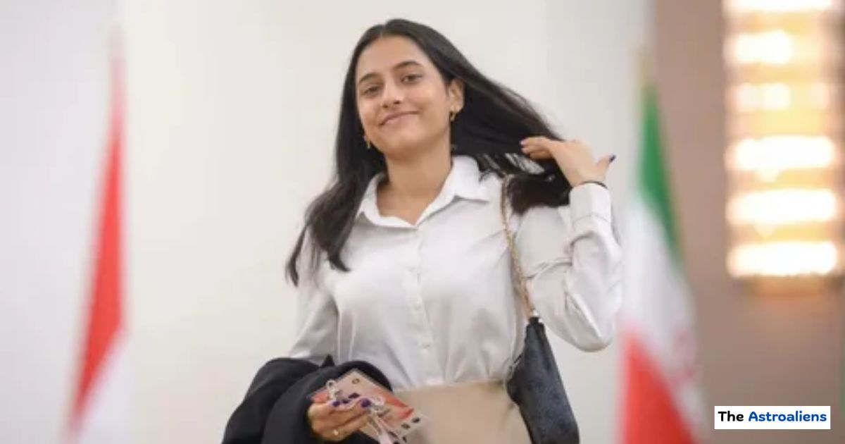 Divya Deshmukh Height